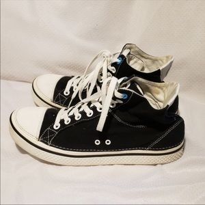 CROCS Comfortable Shoes! Converse look-a-like!